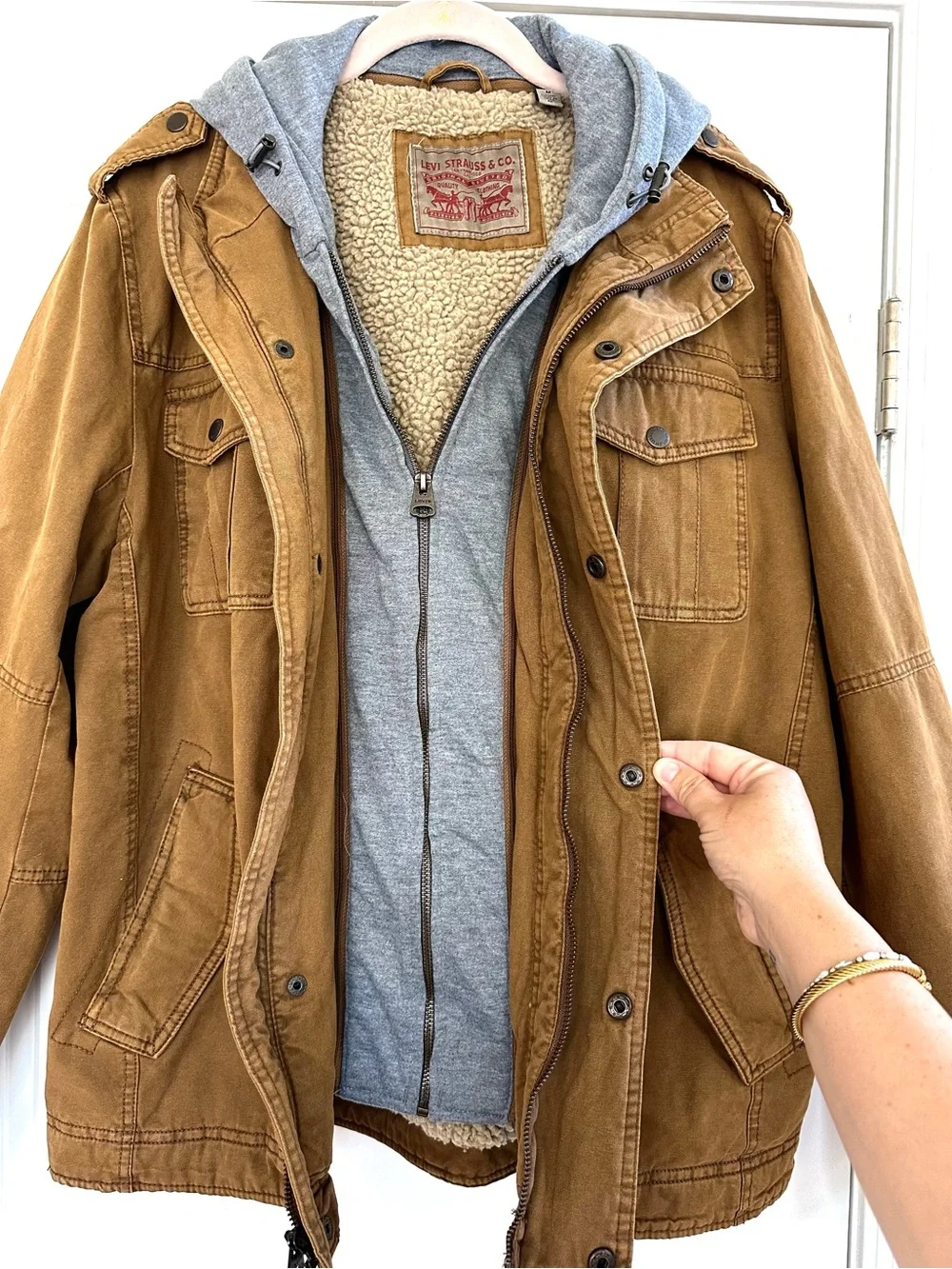 Levi's Men’s Sherpa Lined Two Pocket Hooded Trucker Jacket Brown Canvas Medium
